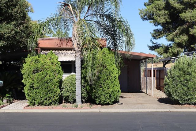 9360 N 9360 N Blackstone Ave # 201, Fresno, CA 93720