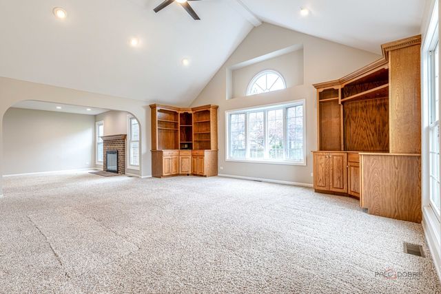 383 Barn Swallow Lane, Vernon Hills, IL 60061