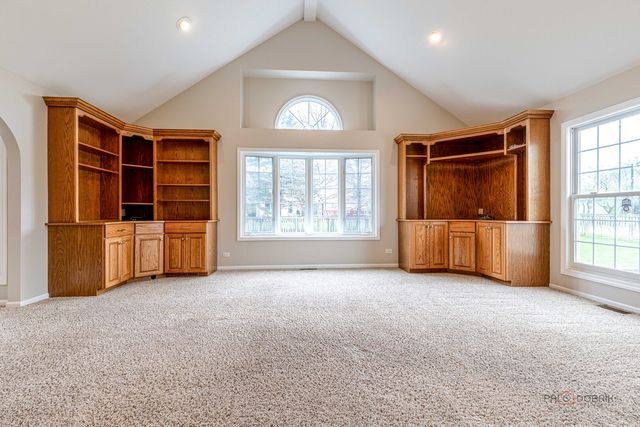 383 Barn Swallow Lane, Vernon Hills, IL 60061