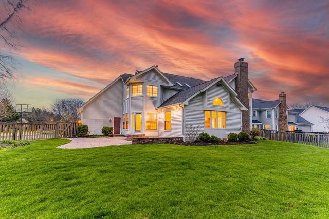 383 Barn Swallow Lane, Vernon Hills, IL 60061