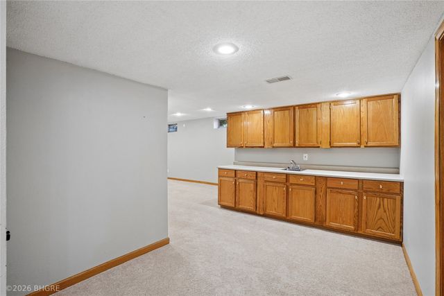1607 Parkhill Drive, Norwalk, IA 50211