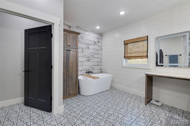 2168 Pendleton Road, Farmington, MO 63640