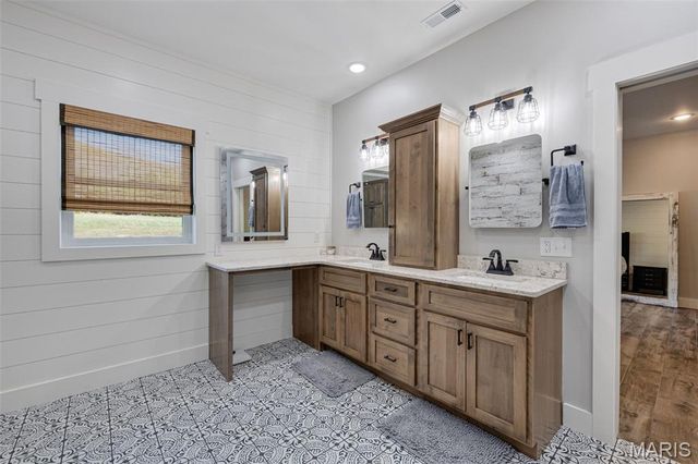 2168 Pendleton Road, Farmington, MO 63640