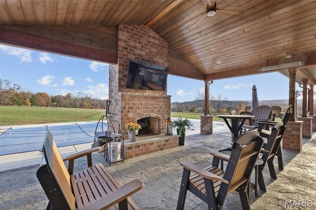 2168 Pendleton Road, Farmington, MO 63640