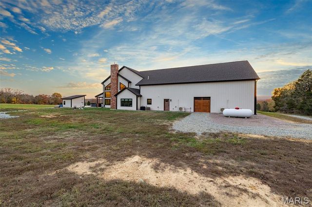 2168 Pendleton Road, Farmington, MO 63640