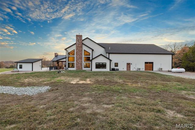 2168 Pendleton Road, Farmington, MO 63640