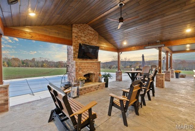 2168 Pendleton Road, Farmington, MO 63640