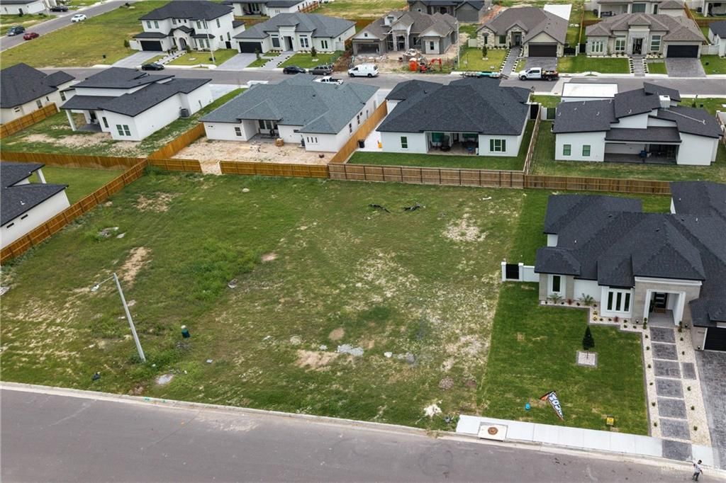 9810 N 25th Lane, Mcallen, TX 78504