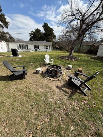 5323 Lantern Lane, Dallas, TX 75236