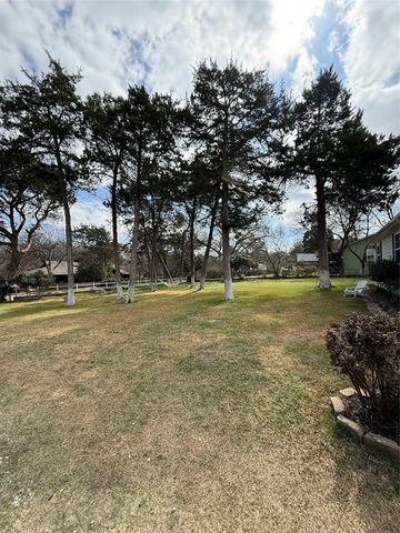 5323 Lantern Lane, Dallas, TX 75236