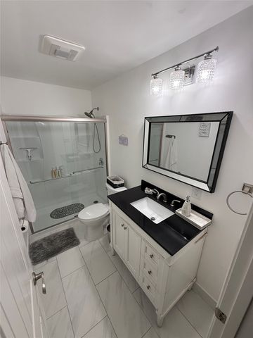 5323 Lantern Lane, Dallas, TX 75236