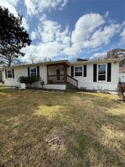 5323 Lantern Lane, Dallas, TX 75236