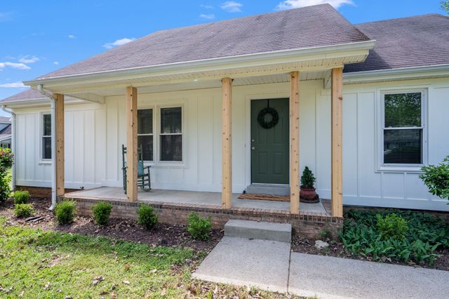 1618 Windy Meadow Dr, Christiana, TN 37037