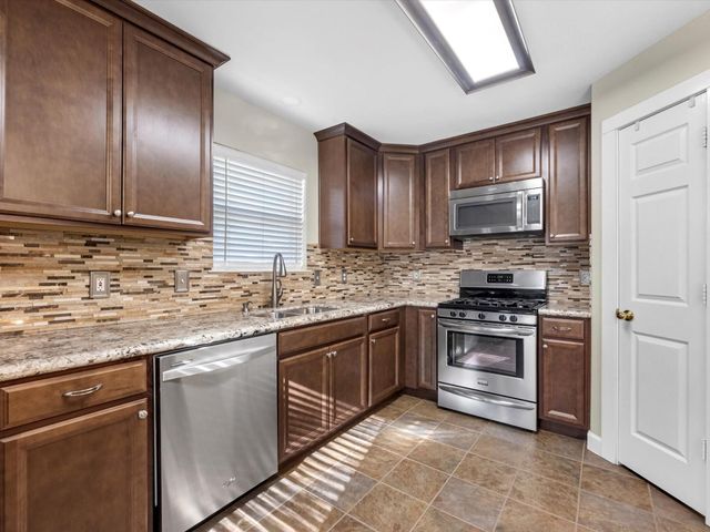 14335 Pelican Marsh Drive, Cypress, TX 77429