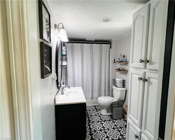 641 Sunset Drive, Mount Airy, NC 27030