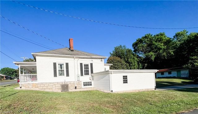 641 Sunset Drive, Mount Airy, NC 27030