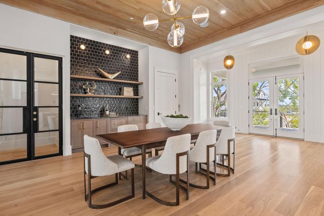 925 Fish Camp Road, Charleston, SC 29492