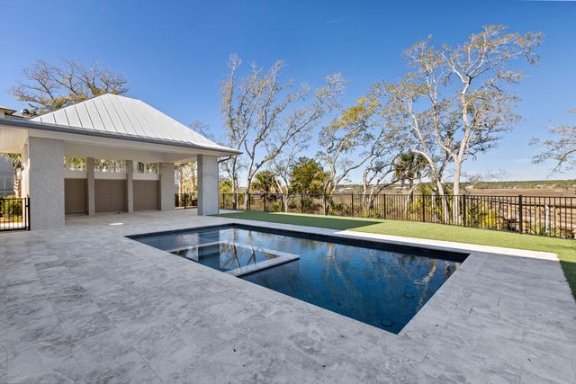 925 Fish Camp Road, Charleston, SC 29492