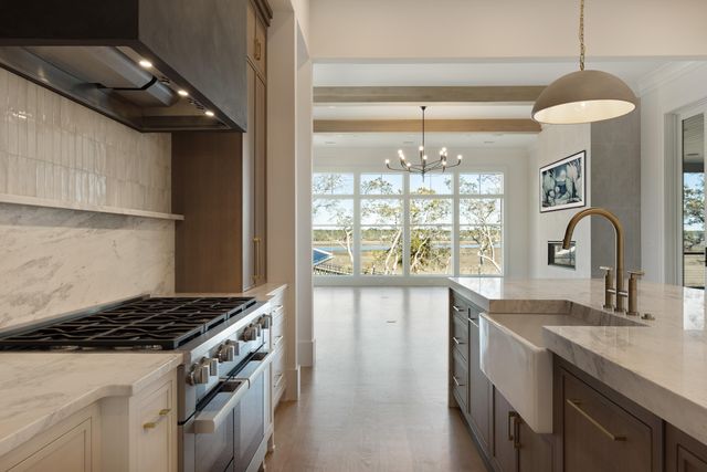 925 Fish Camp Road, Charleston, SC 29492