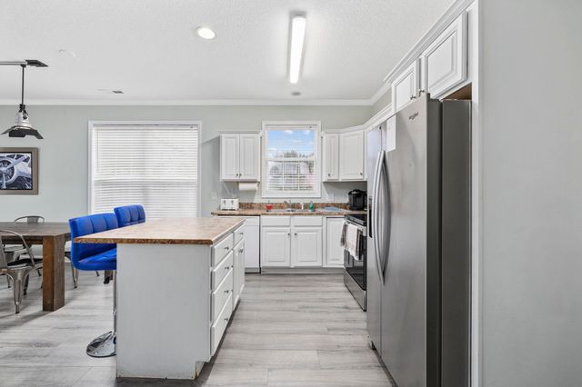 122 Rainbow Dr., Murrells Inlet, SC 29576