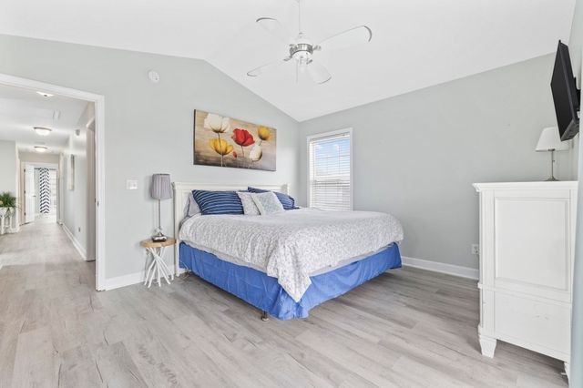 122 Rainbow Dr., Murrells Inlet, SC 29576