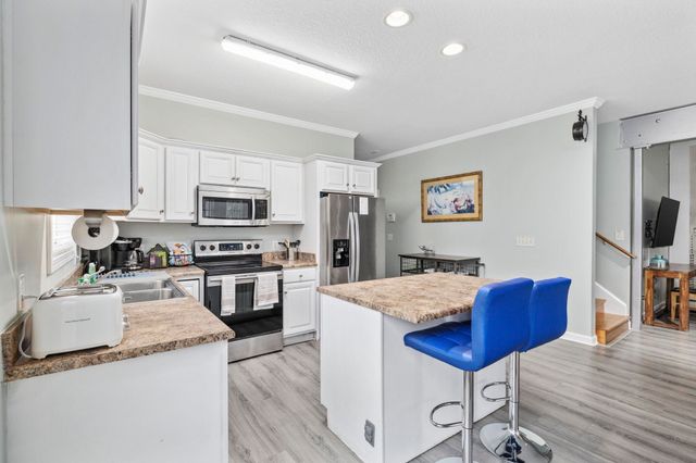 122 Rainbow Dr., Murrells Inlet, SC 29576