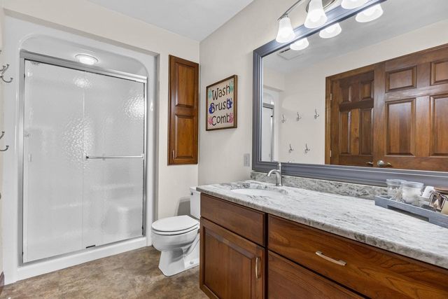 3022 FAIRWINDS DRIVE, Neenah, WI 54956