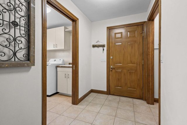 3022 FAIRWINDS DRIVE, Neenah, WI 54956