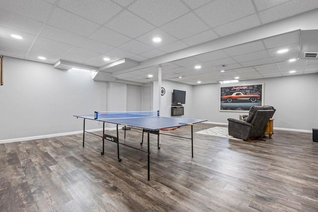3022 FAIRWINDS DRIVE, Neenah, WI 54956