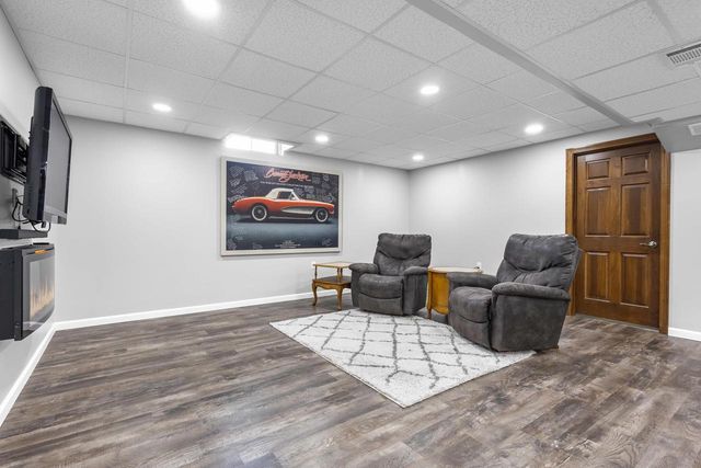 3022 FAIRWINDS DRIVE, Neenah, WI 54956