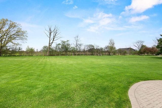 3022 FAIRWINDS DRIVE, Neenah, WI 54956