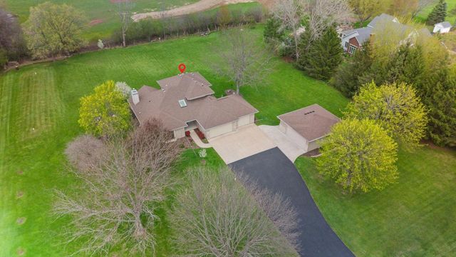 3022 FAIRWINDS DRIVE, Neenah, WI 54956