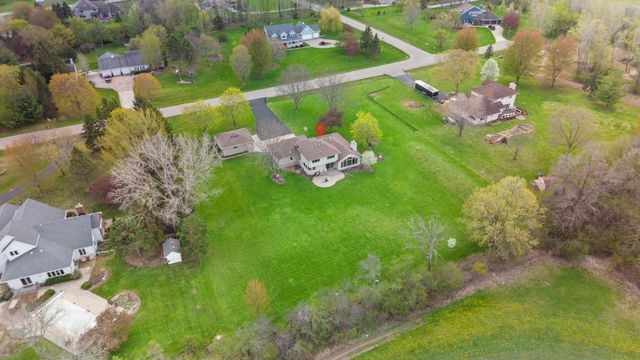 3022 FAIRWINDS DRIVE, Neenah, WI 54956
