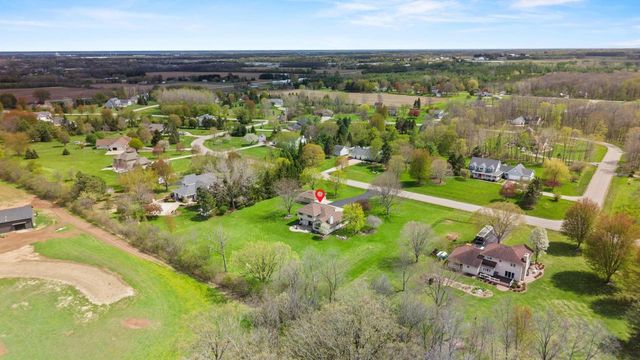 3022 FAIRWINDS DRIVE, Neenah, WI 54956