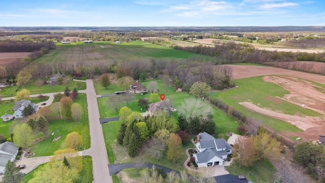 3022 FAIRWINDS DRIVE, Neenah, WI 54956