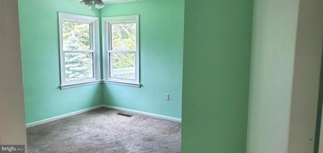 5028 IRENE DR, Harrisburg, PA 17112