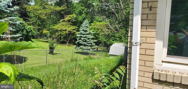 5028 IRENE DR, Harrisburg, PA 17112