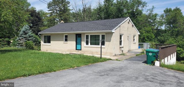 5028 IRENE DR, Harrisburg, PA 17112