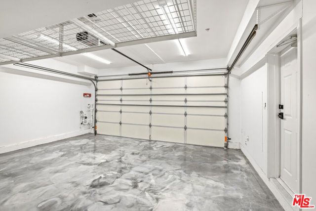 1020 Hilldale Avenue, West Hollywood, CA 90069