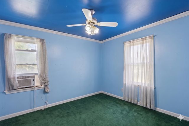 427 S Elmwood Avenue, Waukegan, IL 60085