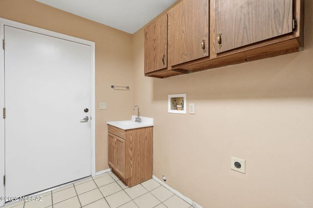 266 W Calle Frambuesa, Green Valley, AZ 85614