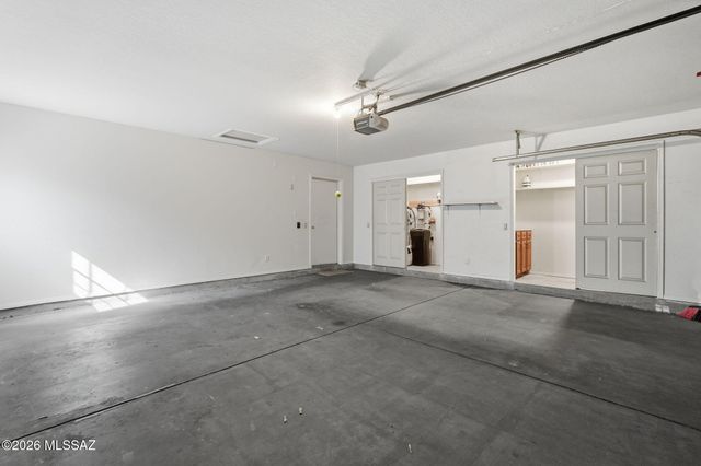 266 W Calle Frambuesa, Green Valley, AZ 85614