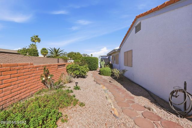 266 W Calle Frambuesa, Green Valley, AZ 85614