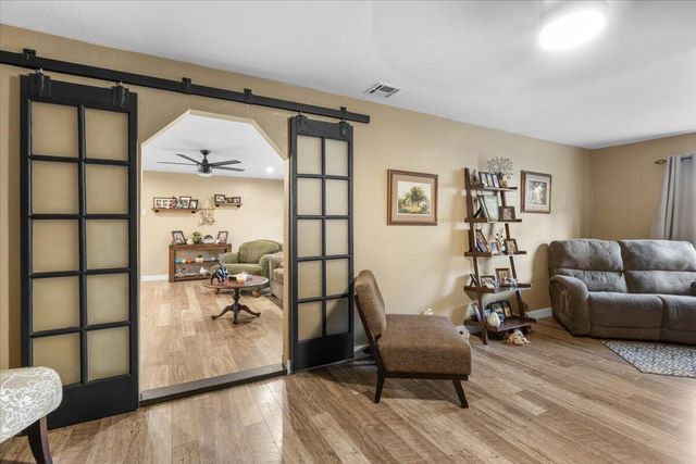 1405 NE A Street, Grants Pass, OR 97526