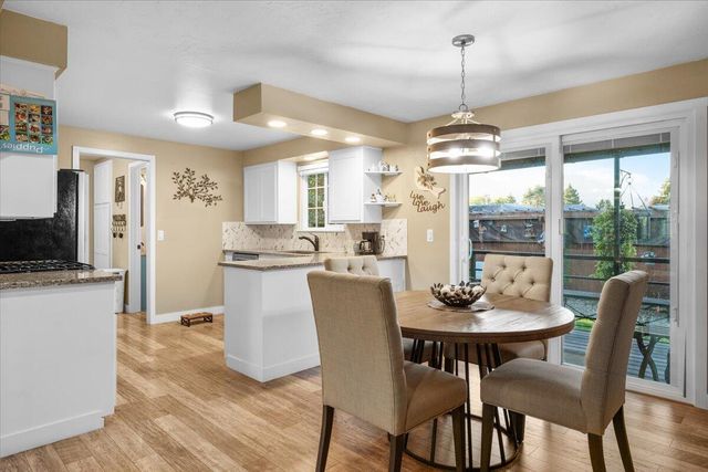 1405 NE A Street, Grants Pass, OR 97526
