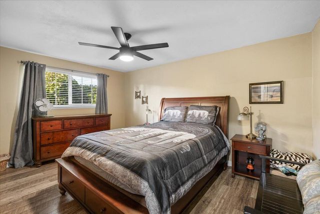 1405 NE A Street, Grants Pass, OR 97526