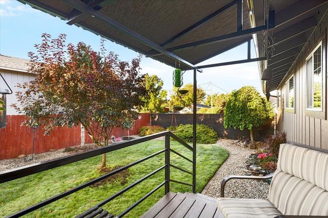 1405 NE A Street, Grants Pass, OR 97526