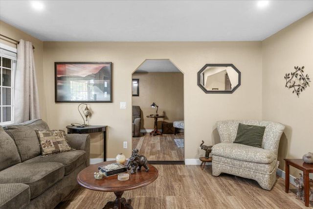 1405 NE A Street, Grants Pass, OR 97526