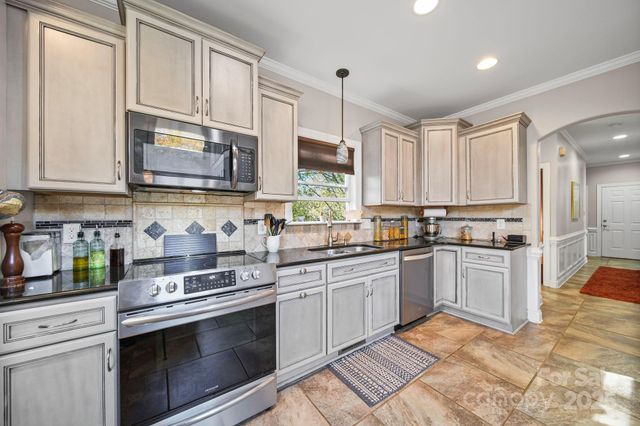 355 N Fisherman Lane, Salisbury, NC 28146