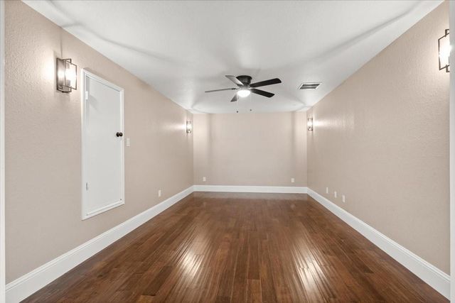 4910 E Meadow Drive, Deer Park, TX 77536